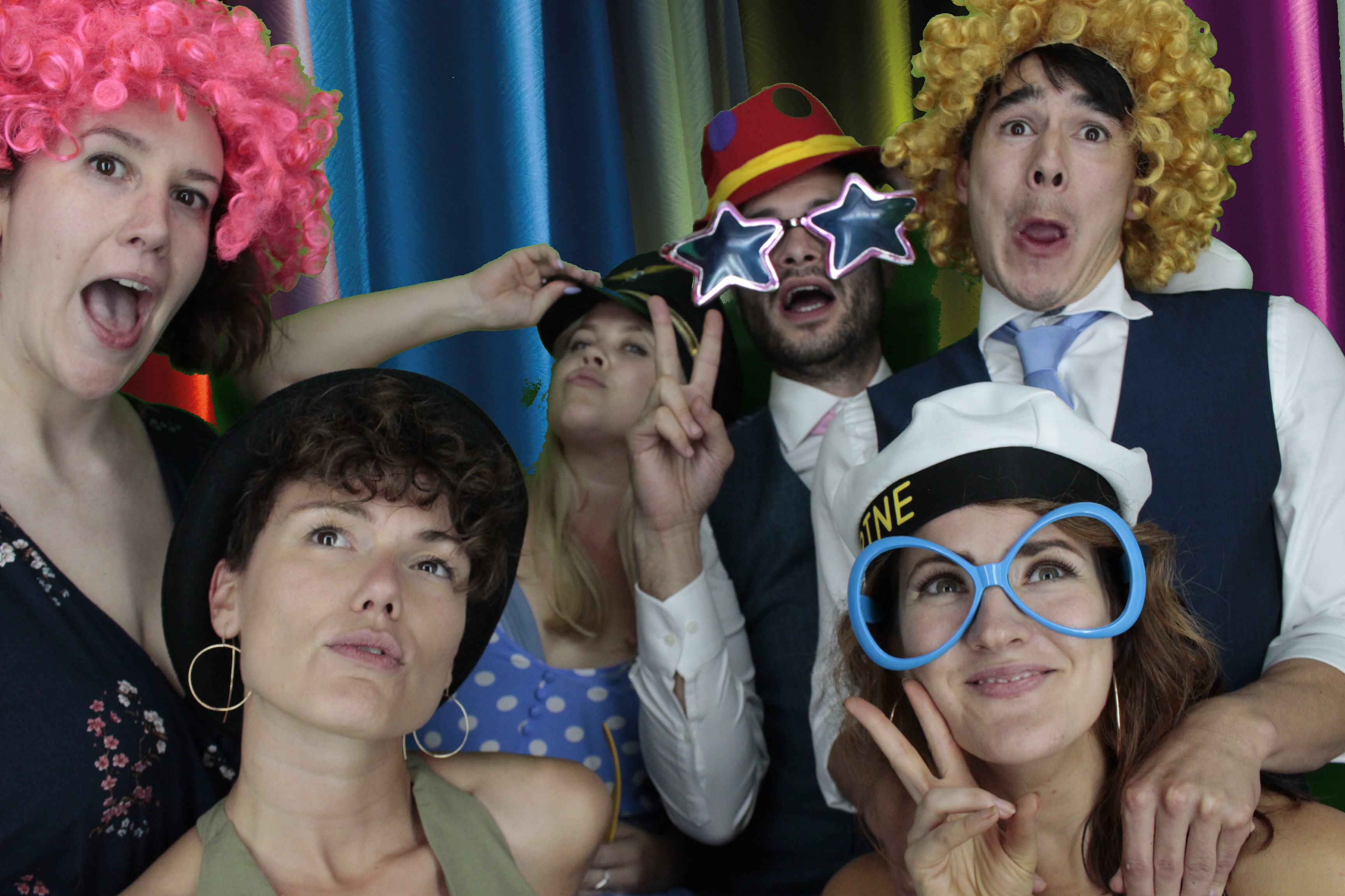 Mr & Mrs Bowles | View more photos from the event at gallery.myphotoboothexperience.co.uk/u/MyPhotoBoothExperienceLtd/Mr-Mrs-Bowles